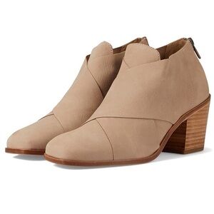 Eileen Fisher Ember Bootie Size 11
$265